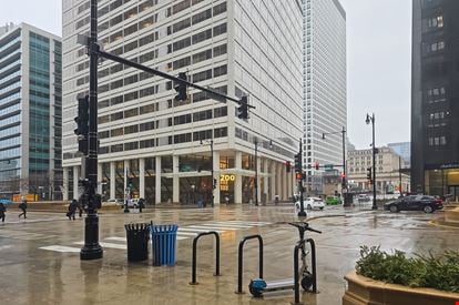 Regus - Chicago West Loop 200 S Wacker