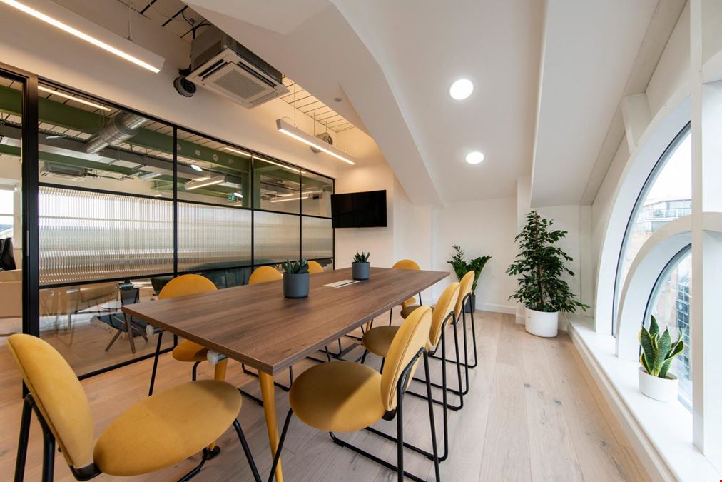 Canvas Offices - 6-7 St John's Lane