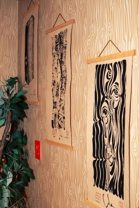 Decentered Studio