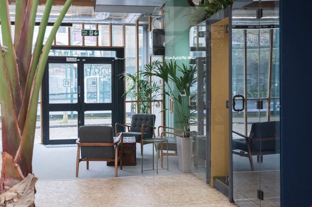Canvas Offices - FOMO House