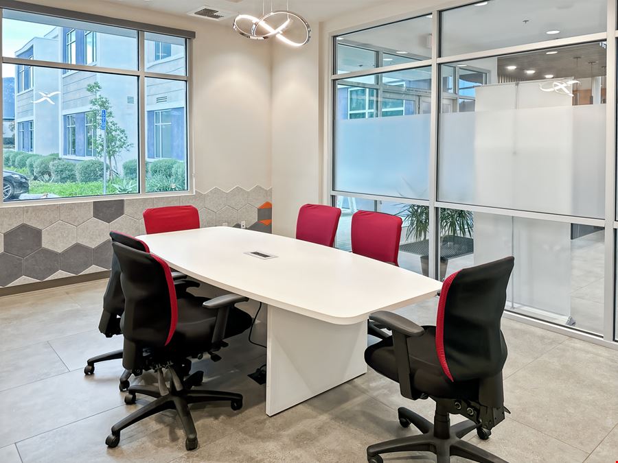 CA, Ontario - W 6th Street