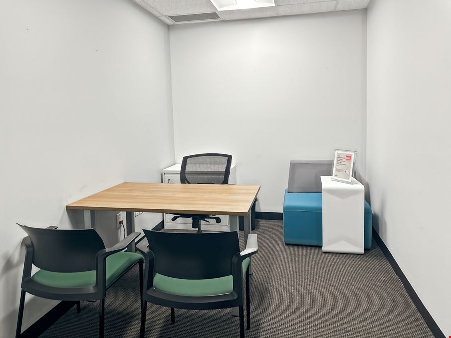 Regus - Levis