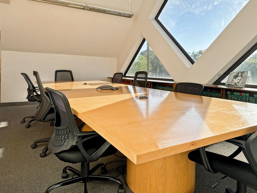 Regus - Fairfield - Post Rd