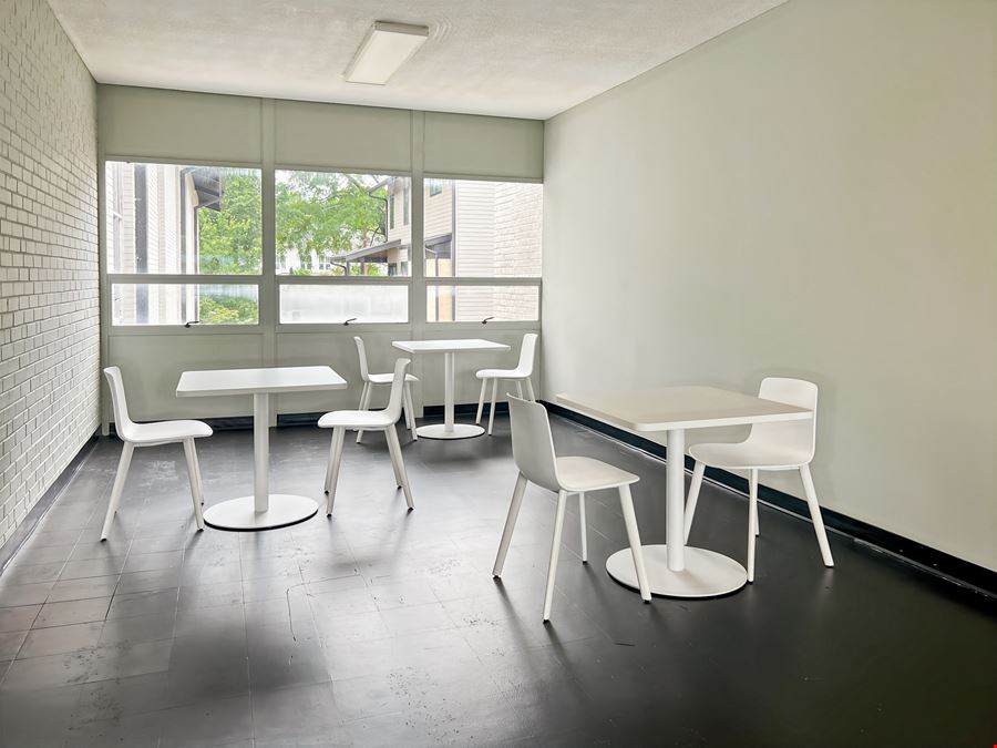 Charlotte - 3117 Whiting Avenue