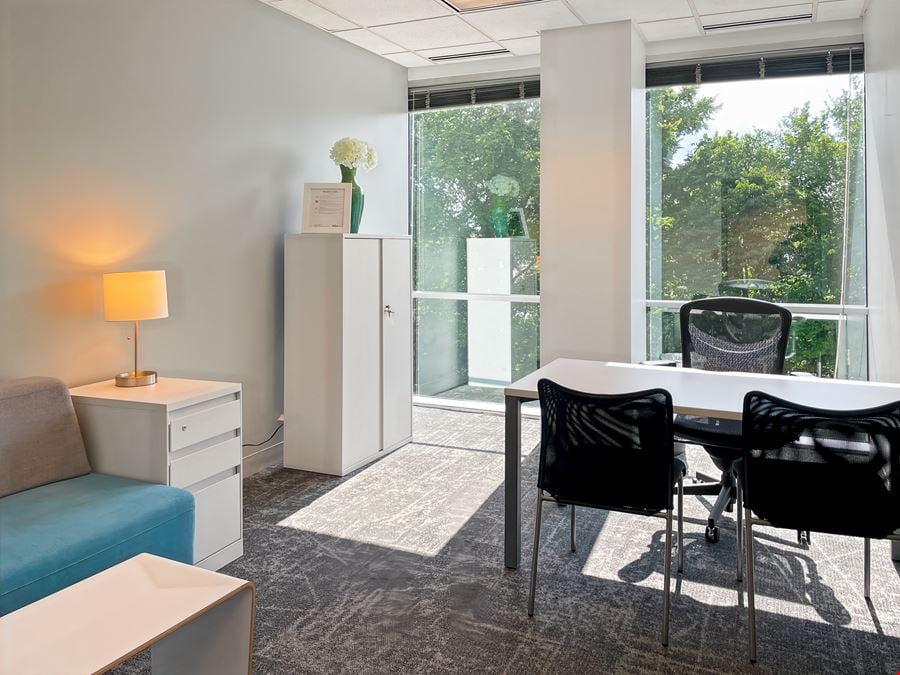 TN, Memphis - Triad Centre I