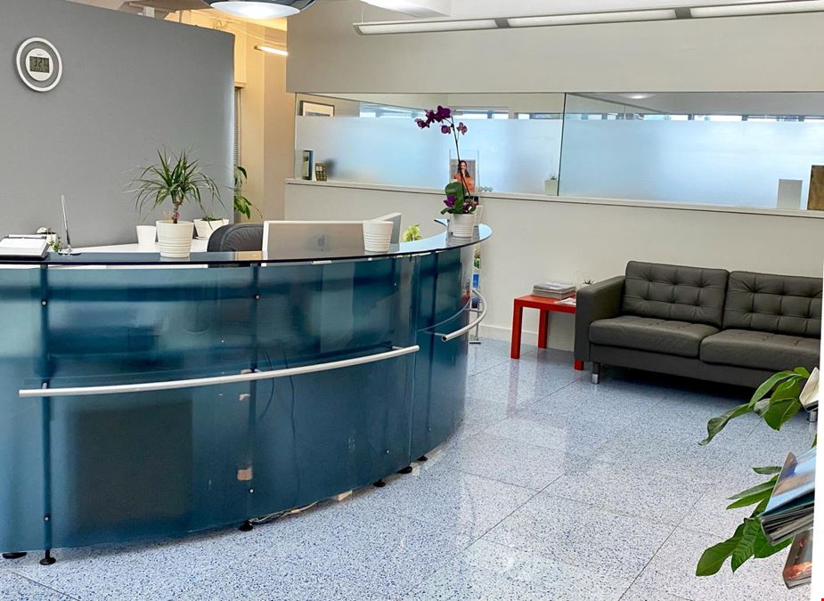 Momentum Business Center