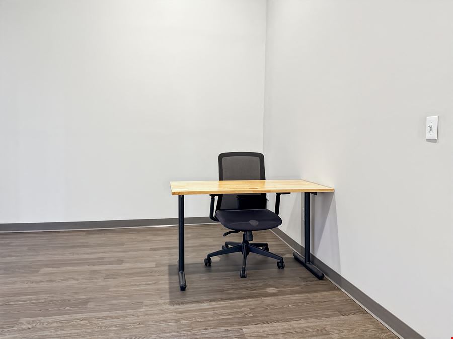 WV, Charleston - Quarrier St