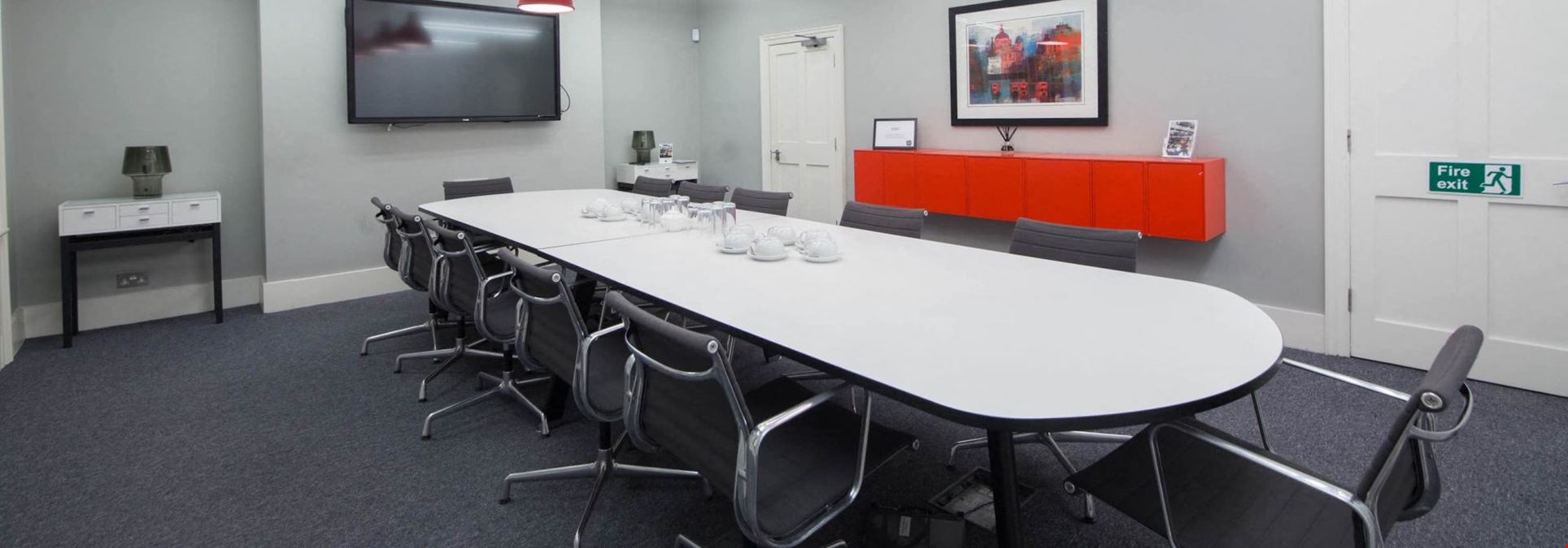 The Boutique - Tottenham Court Road