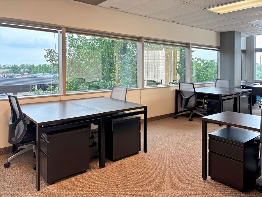 MI, Troy - Troy Liberty Center