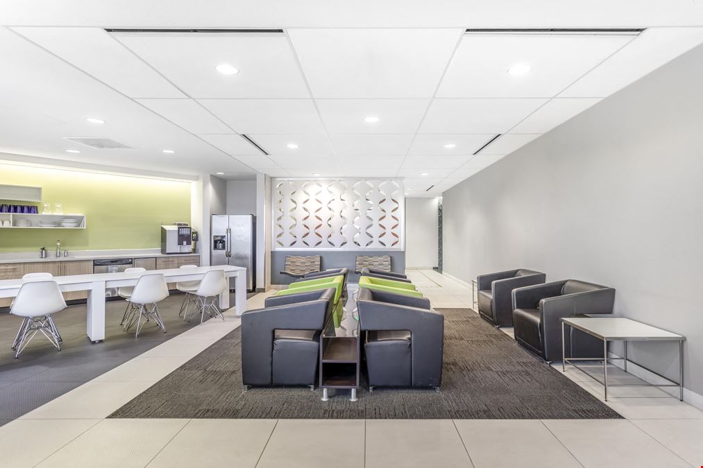 Regus - Las Vegas - Howard Hughes Parkway
