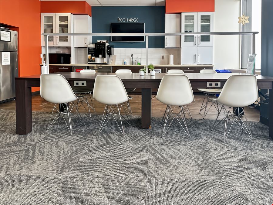 Regus - Toronto - Yonge & St Clair