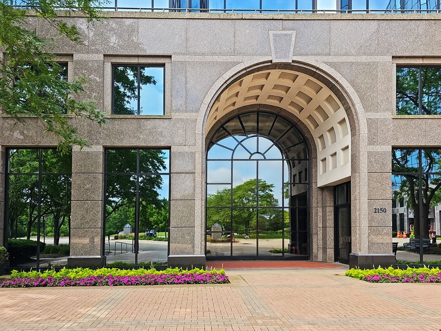 IL, Buffalo Grove - E Lake Cook Rd