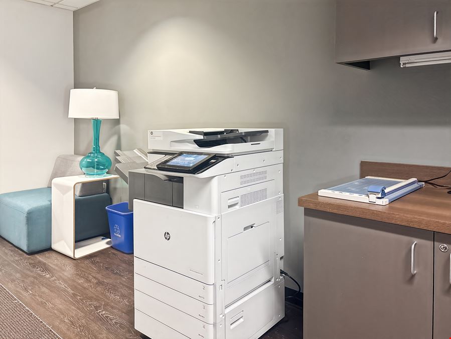 Regus - Boston - Beacon Hil 100 Cambridge Street