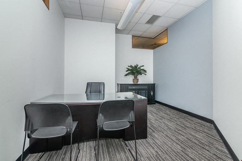 Avanti Workspace (Wells Fargo Center)