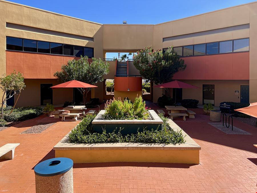 AZ, Tucson - E Broadway Blvd