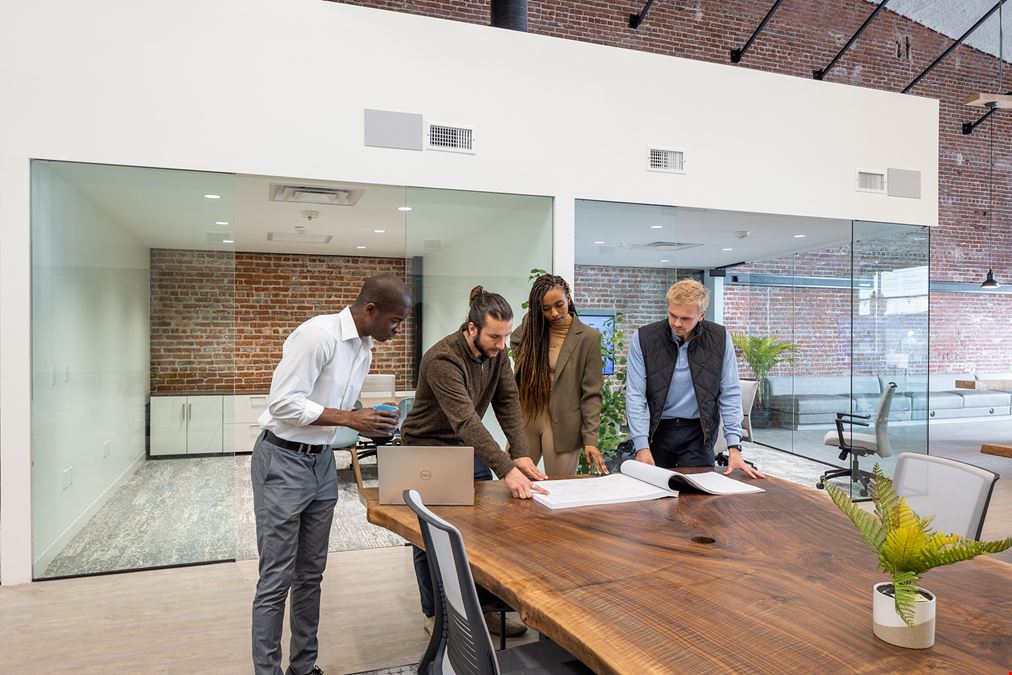 Local Collaborative Hermosa