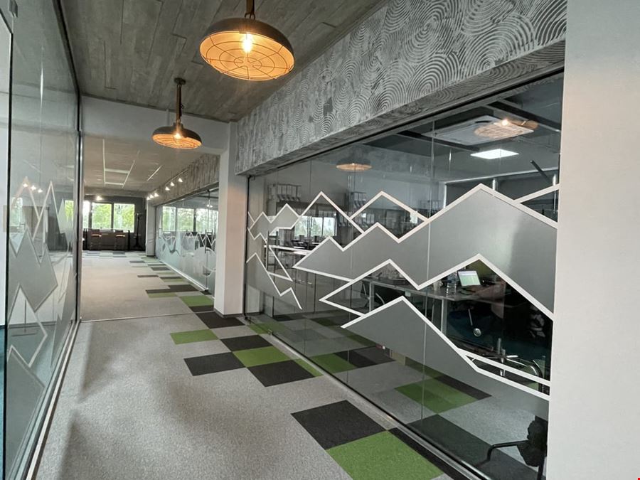 Biz Hub - Mladost 1A