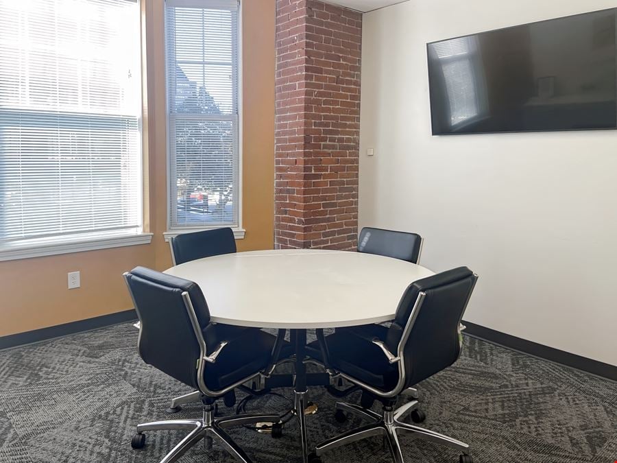 NH, Manchester - Elm Street