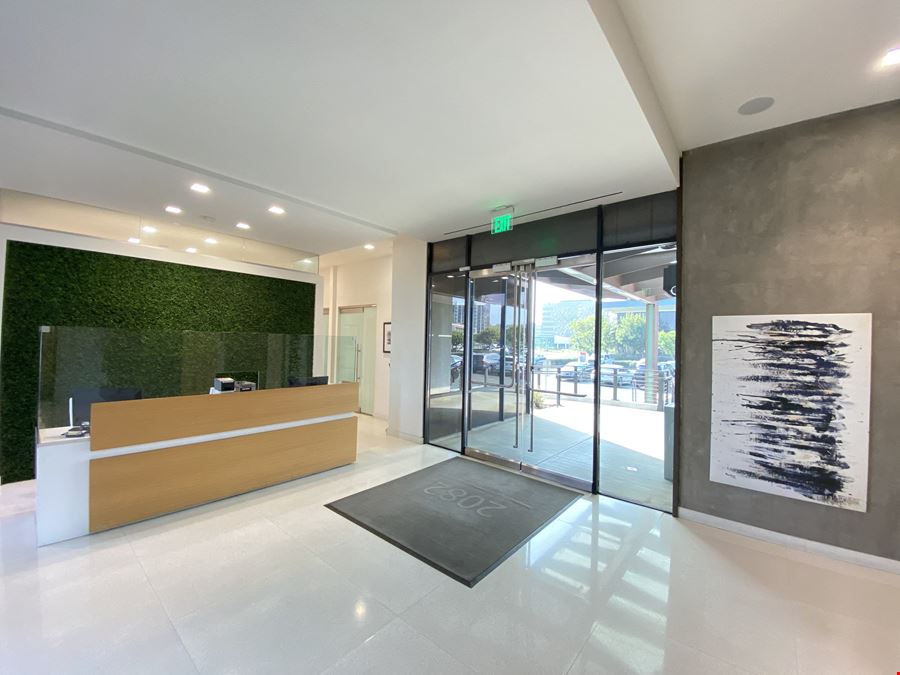 2082 Michelson Business Center