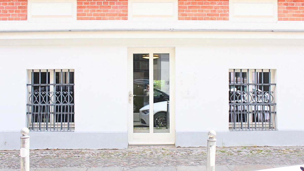 THE GATE BERLIN - Acker 4