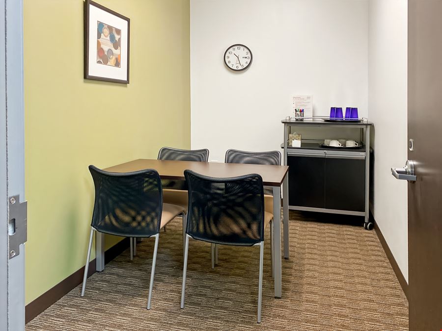 Winston-Salem - St. George Square