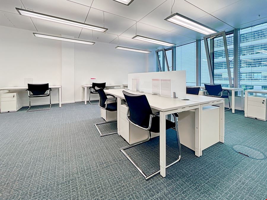 Regus - The Squaire Business Center