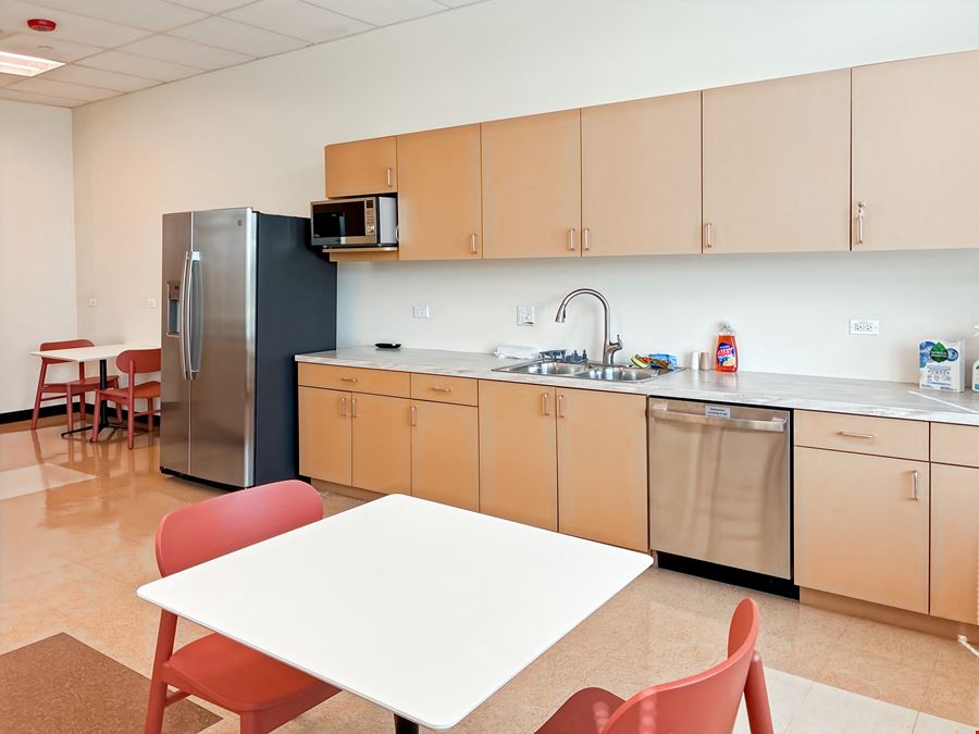 IL, Hoffman Estates - Prairie Stone Pkwy