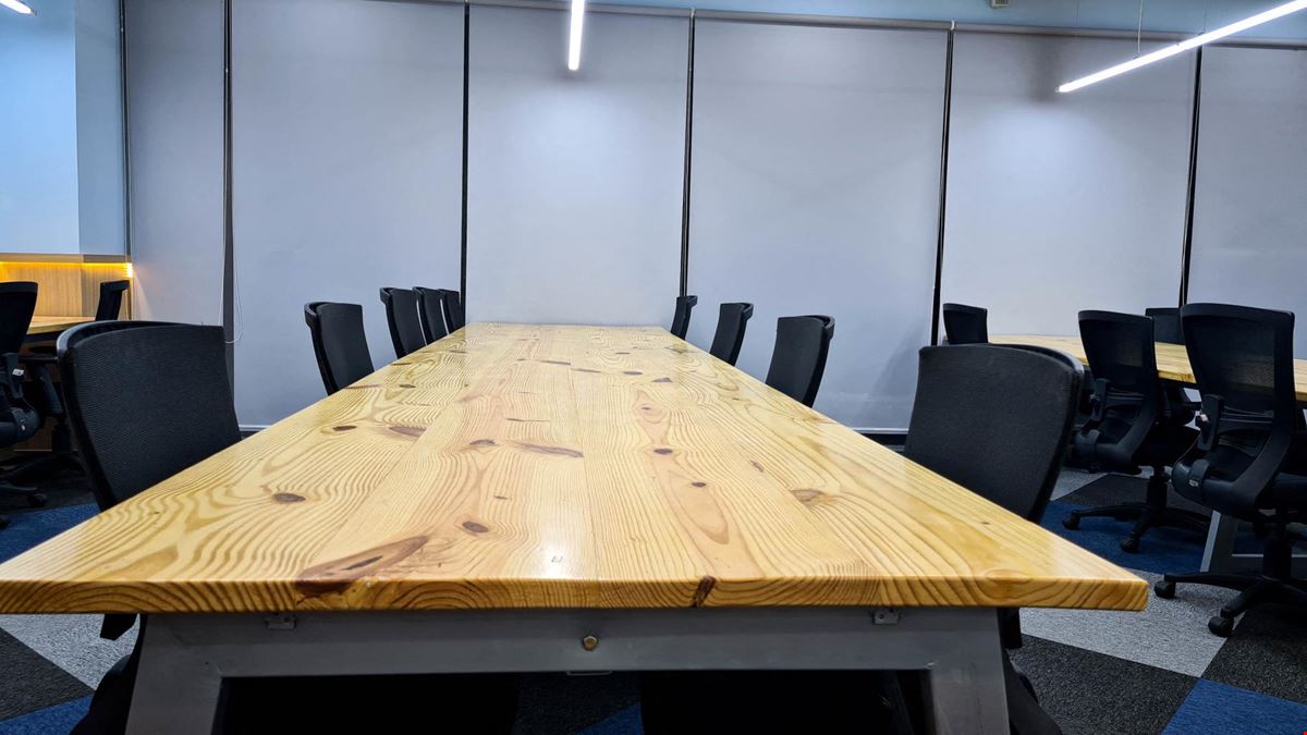 Bhive Workspace - HoneyKomb AKR TechPark