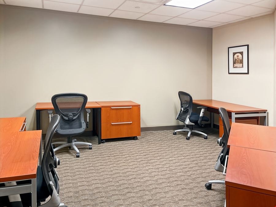 PA, Center Valley - Saucon Valley Plaza