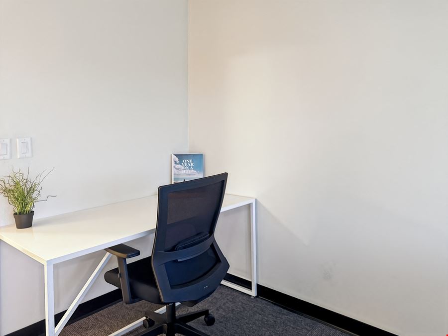 Regus - Chandler - Alma School Rd