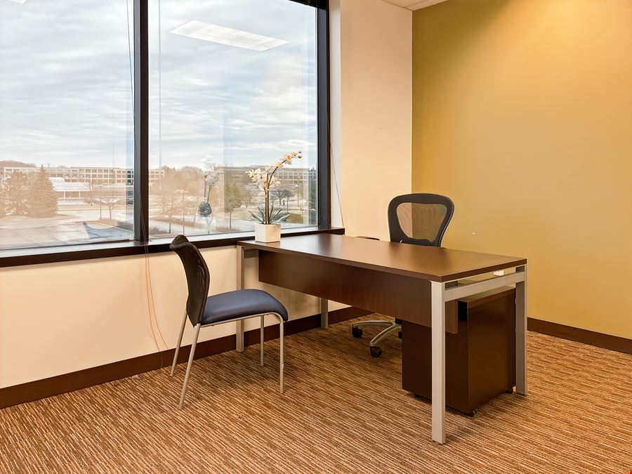 Regus - Waukesha –
