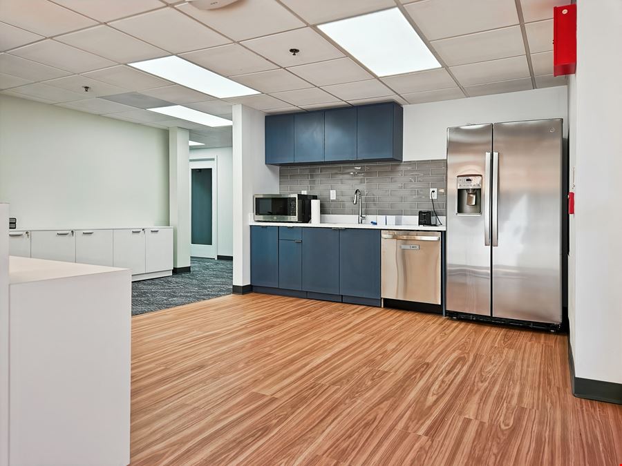 Regus - Marshfield - Plain St