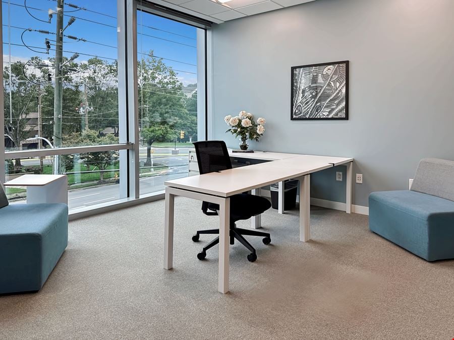 NC, Raleigh - Spaces Crabtree Terrace