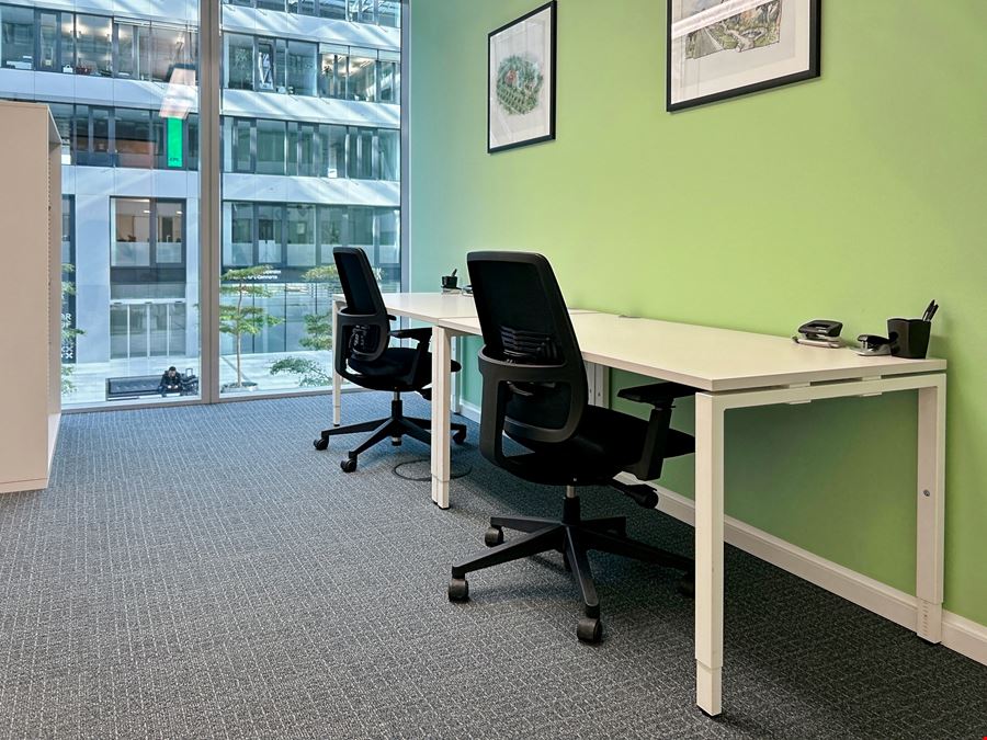 Regus - The Squaire Business Center