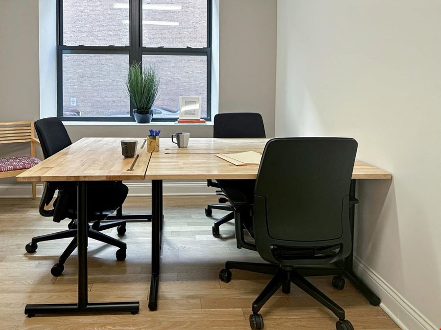 IL, Chicago - N Green St