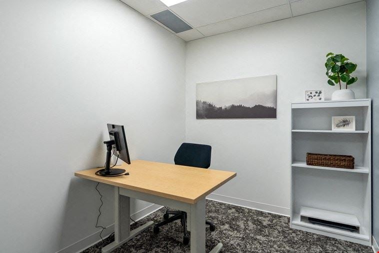Day Office 305