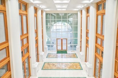 Regus - Gainesville - East University Avenue
