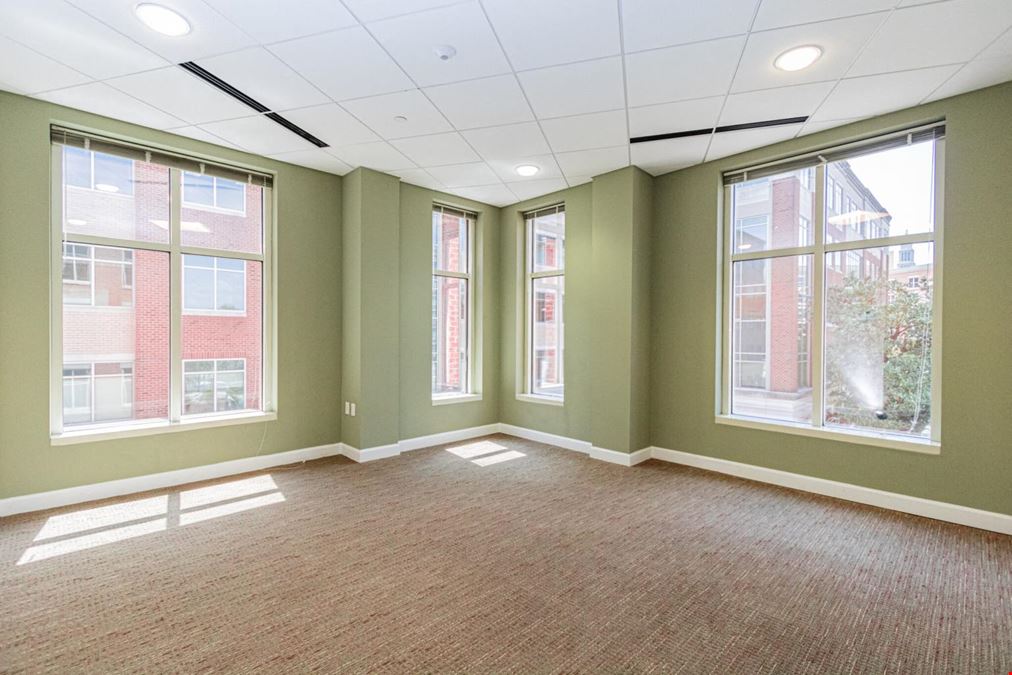 LocalWorks Alexandria - King