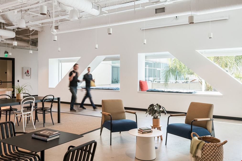 5161 Lankershim Blvd