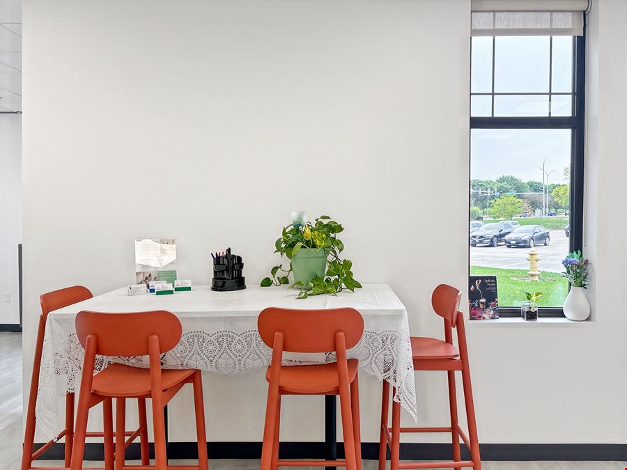 IA, West Des Moines  - West Lakes Pkwy