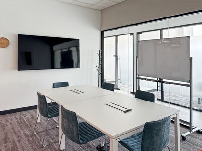 NY, Astoria - 36th Avenue