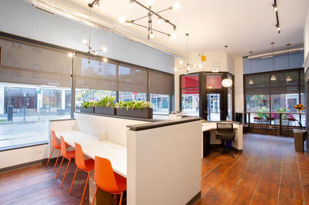 4631 North Lincoln Avenue