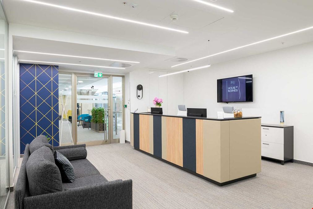 House Of Business - Hungary, Bank Center