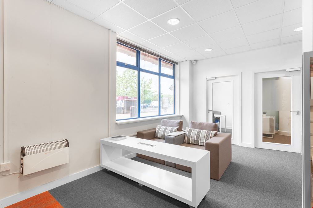 Strensham Services - Regus Express