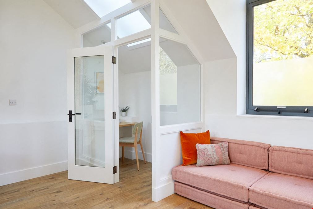 The Hearth - Women's Only Space