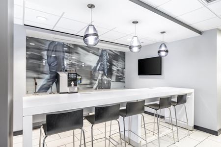 Preview of 25% off 136 Madison Avenue Coworking space for Rent