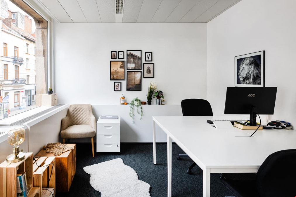 Silversquare  Louise