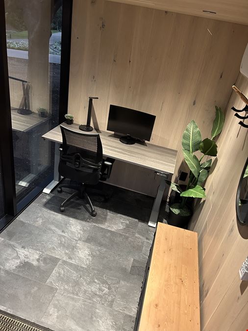 Private Office with a Panoramic View at Golf Club