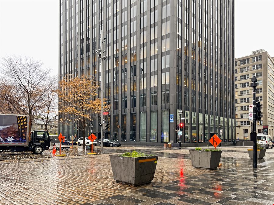 QC, Montreal - Place d'Armes