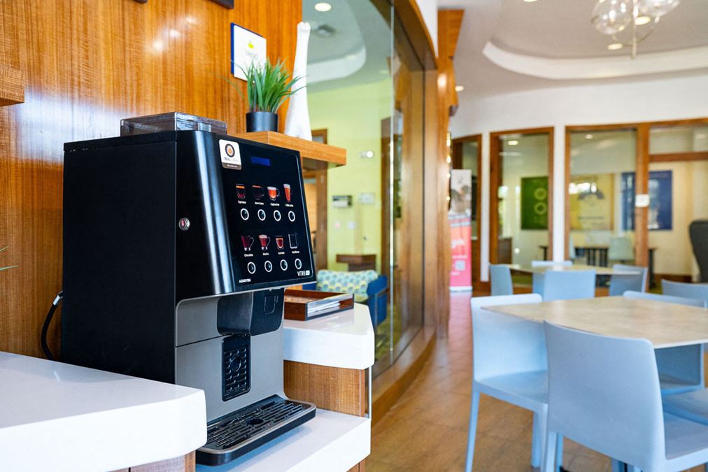 Apt CoWork at The Marq Highland Park